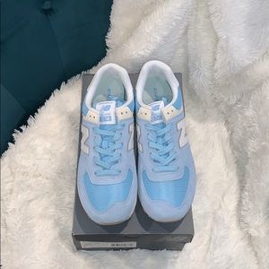 BABY BLUE NEW BALANCE 574
